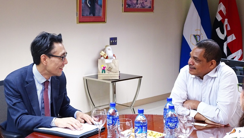 Embajador de la República de Corea del Sur en Nicaragua visitó a Ministro de Hacienda y Crédito Público.